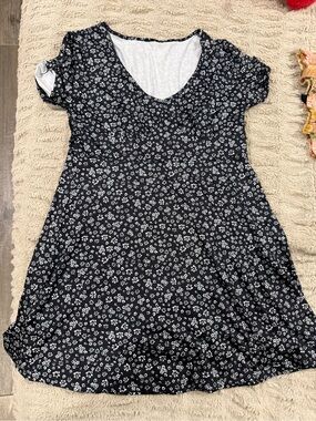 SHEIN Black Mini Dress with White Floral Print